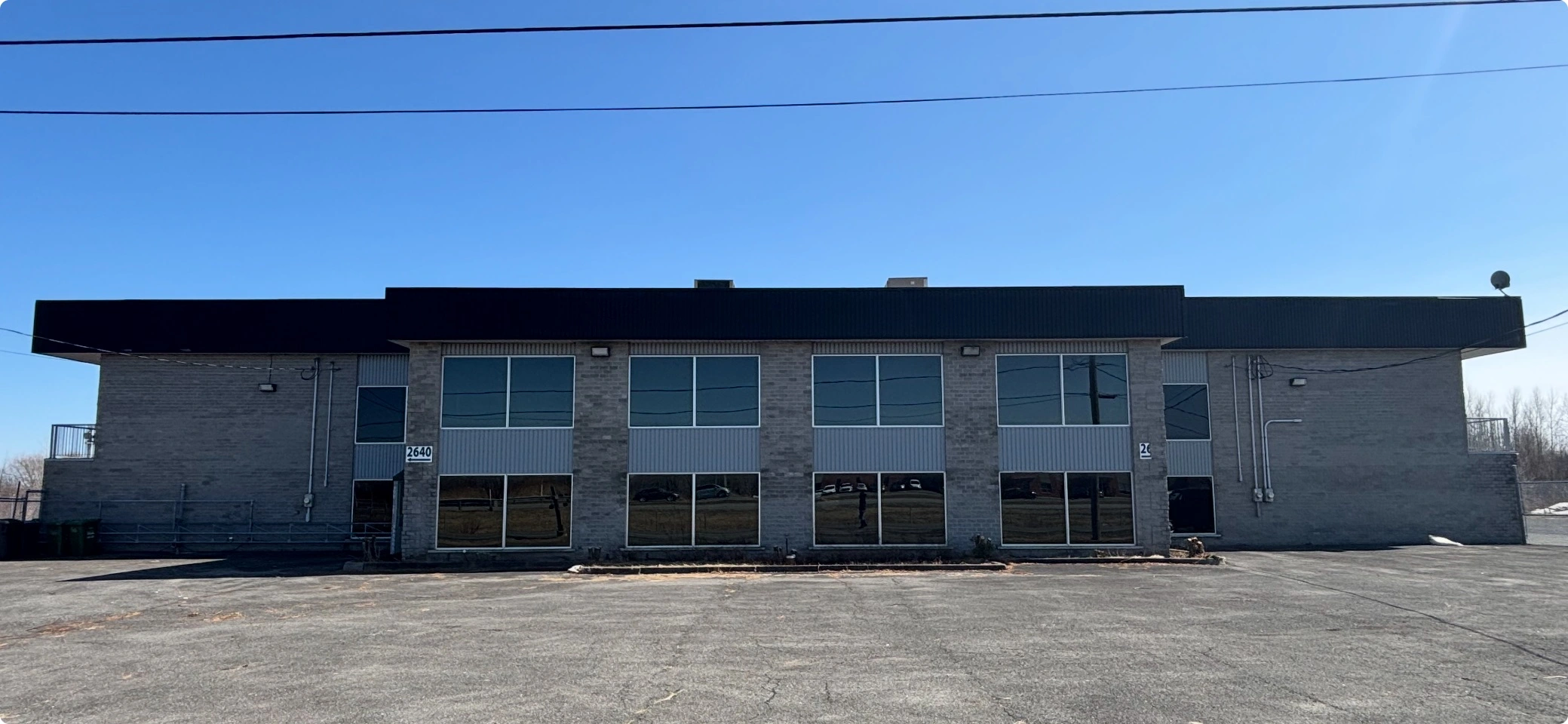 Installations d'entreposage modernes et sécurisées d'Espace 20