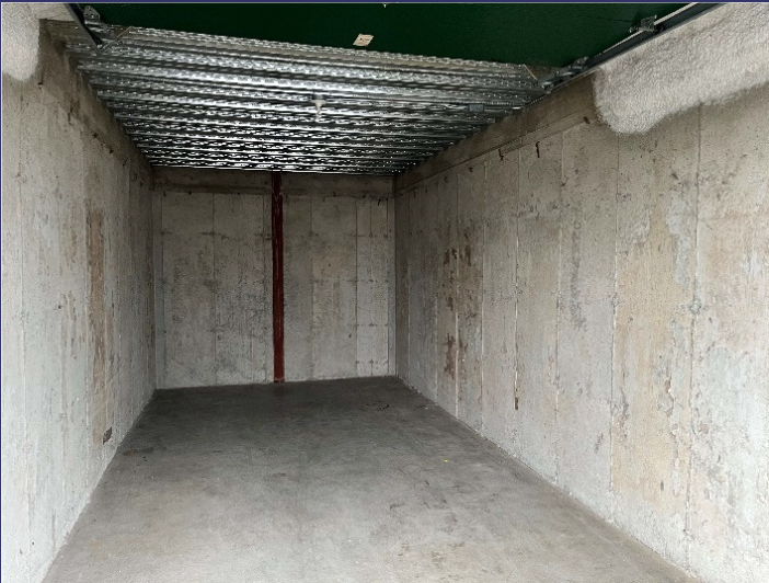 Unité d'entreposage 10' x 23'